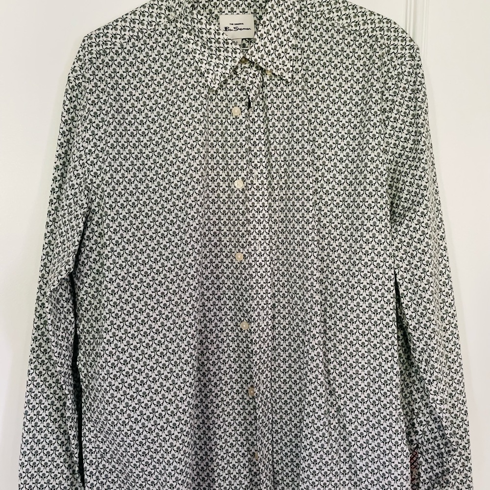 Ben Sherman dress shirt white and green